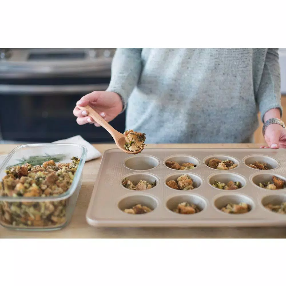 Best Pirce π― OXO Good Grips Non-Stick Pro 12-Cup Muffin Pan π₯° - Image 5