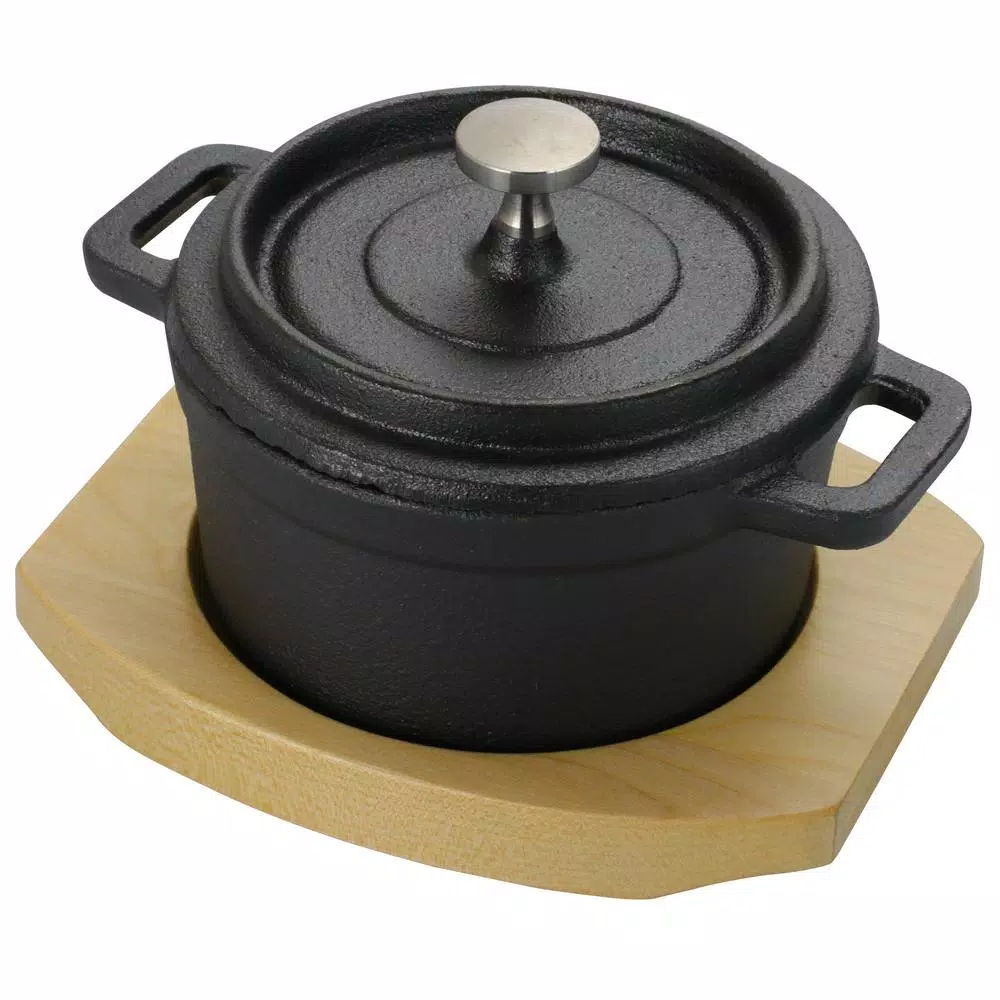 New 🥰 Gibson Home Campton 0.30 Qt. Oval Cast Iron Mini Casserole With Lid And Wooden Base ❤️ - Image 2