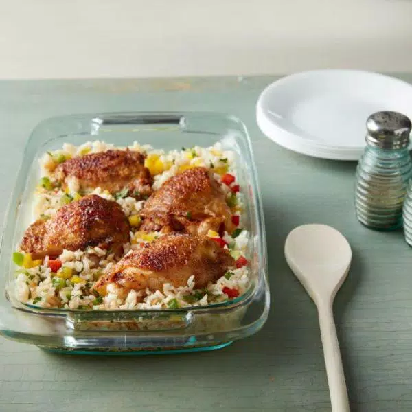 Wholesale β¨ Pyrex Easy Grab 3 Qt. And 8 In. X 8 In. 4-Piece Glass Bakeware Set With Red Lids π― - Image 3